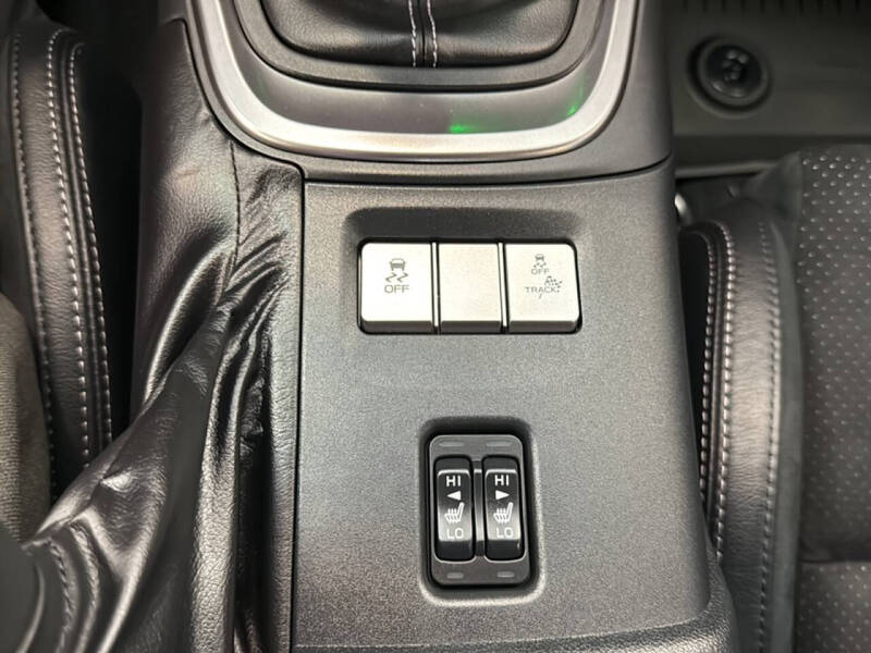 2025 Toyota GR86 Premium