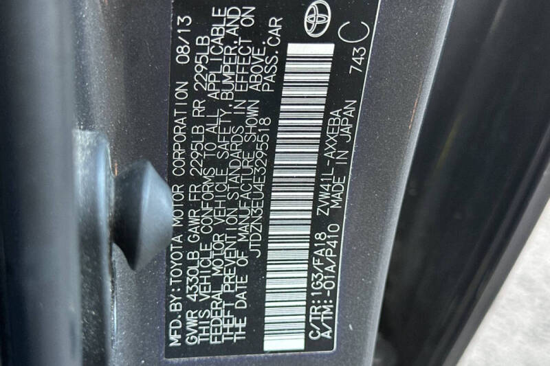 2014 Toyota Prius v