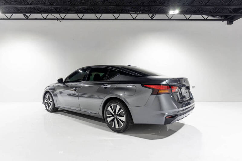 2021 Nissan Altima 2.5 SV