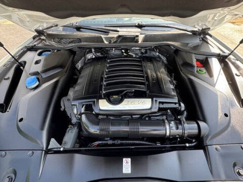 2017 Porsche Cayenne Platinum Edition