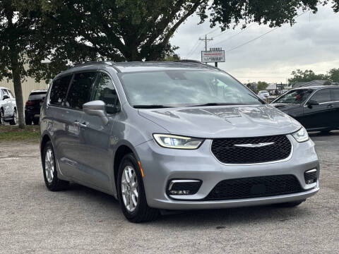 2021 Chrysler Pacifica for sale at GENESIS AUTO BROKERS in Cape Coral FL