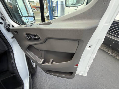 2022 Ford Transit 350