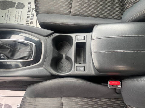 2017 Nissan Rogue SV