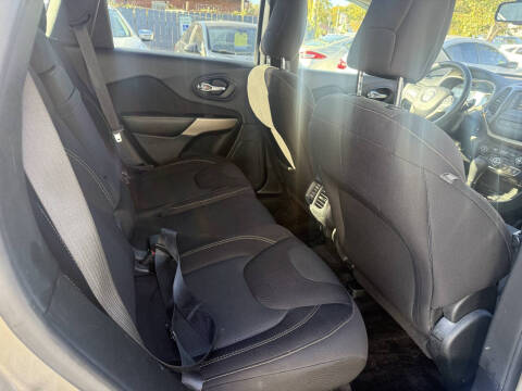 2017 Jeep Cherokee Latitude