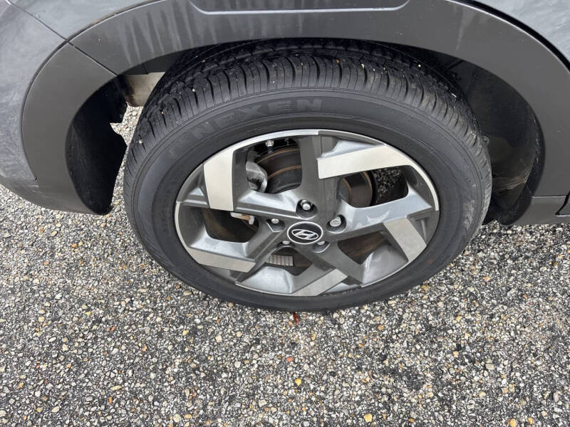 2024 Hyundai Venue SEL