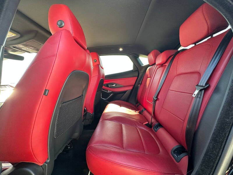 2019 Jaguar E-PACE P300 R-Dynamic SE