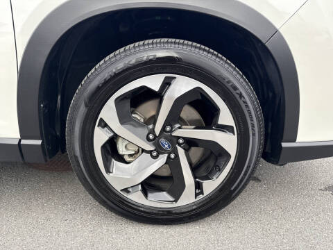 2023 Subaru Forester Touring