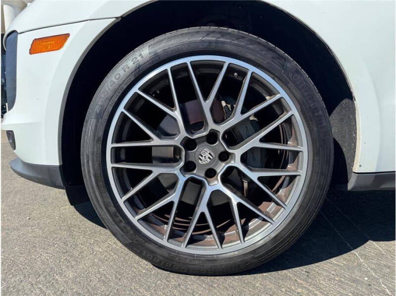 2020 Porsche Macan S