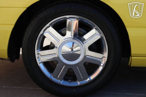 2004 Ford Thunderbird Deluxe