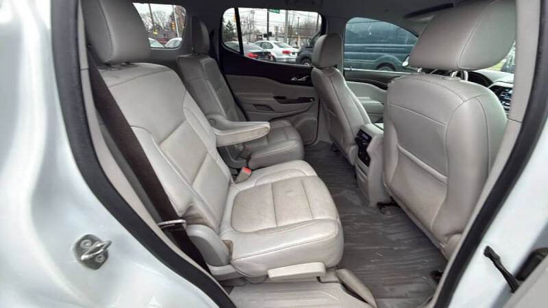 2019 GMC Acadia SLT-1