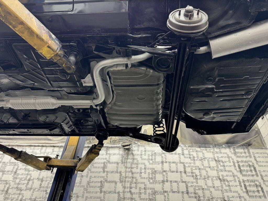 1985 Chrysler Le Baron 57