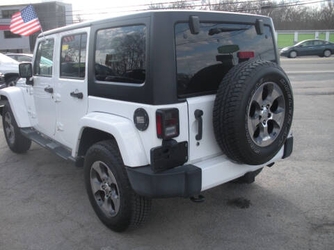 2016 Jeep Wrangler Unlimited Sahara