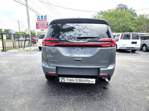 2023 Chrysler Pacifica Limited