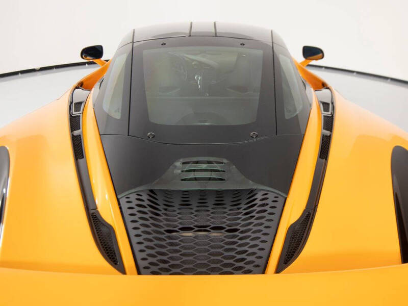 2021 McLaren 765LT