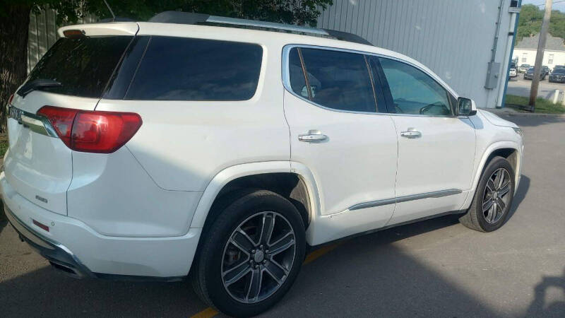 2018 GMC Acadia Denali
