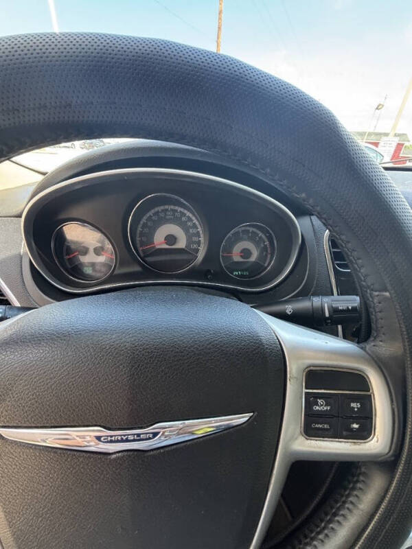 2012 Chrysler 200 Limited