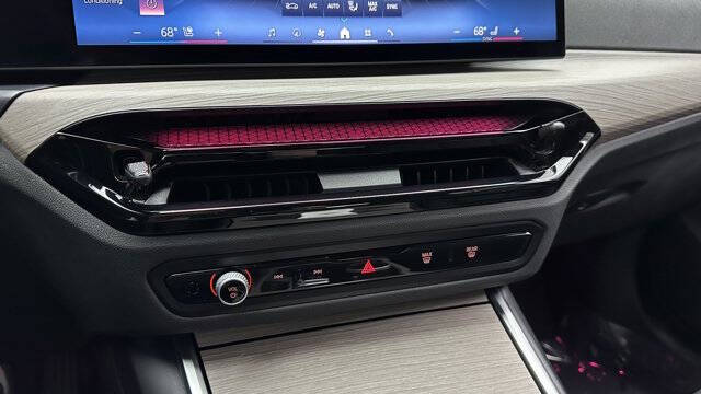 2025 BMW 3 Series 330i