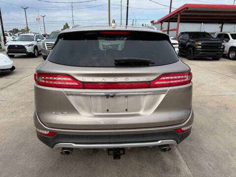 2019 Lincoln MKC Select