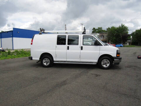 2018 GMC Savana 2500