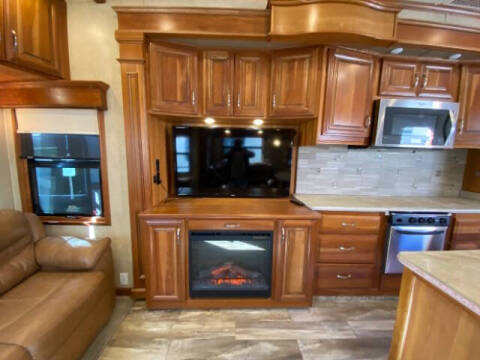 2017 Heartland MOBILE SUITE  38 RSSA