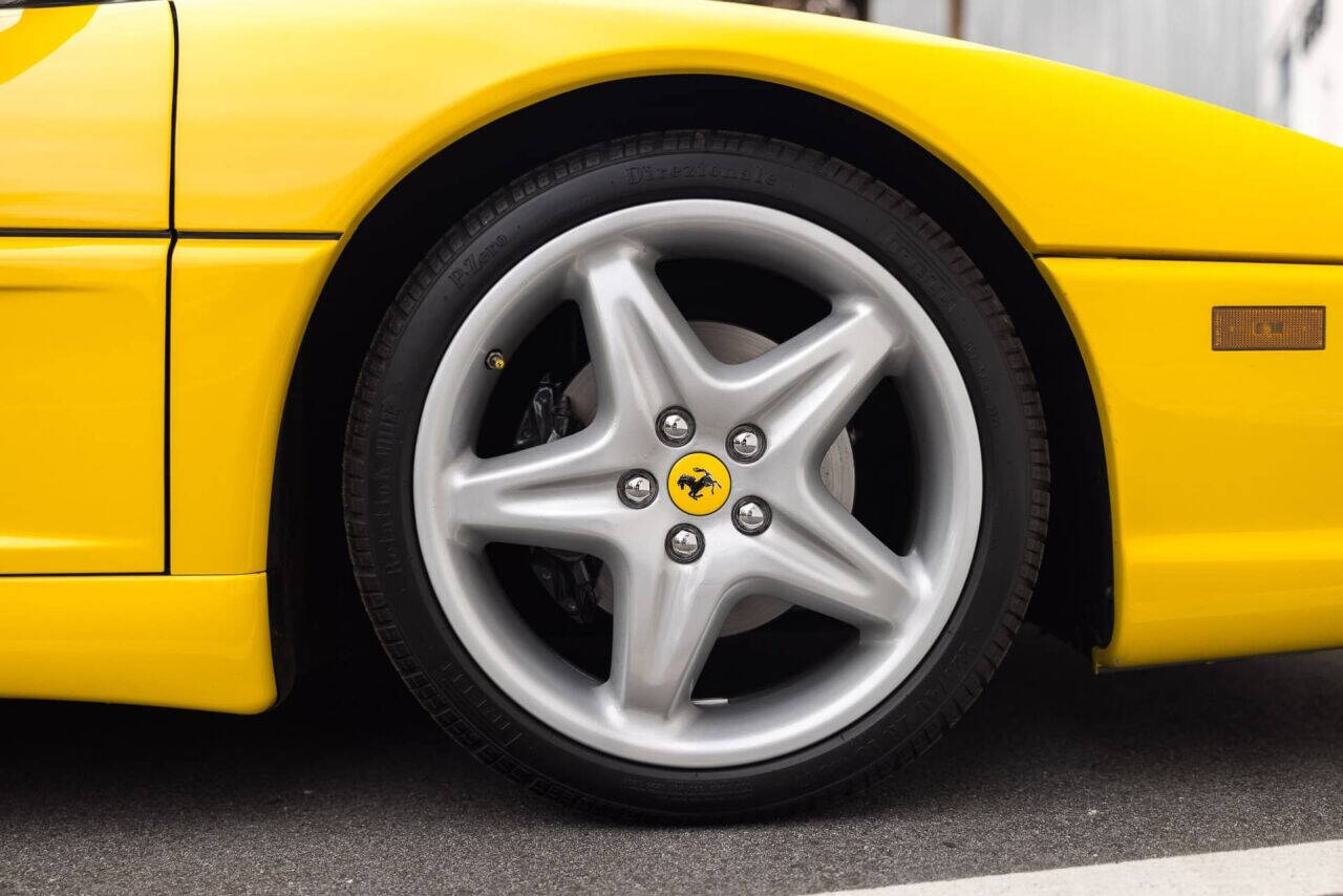 1995 Ferrari F355 77