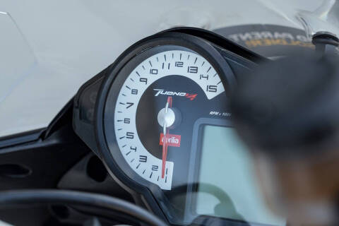 2015 Aprilia Tuono V4