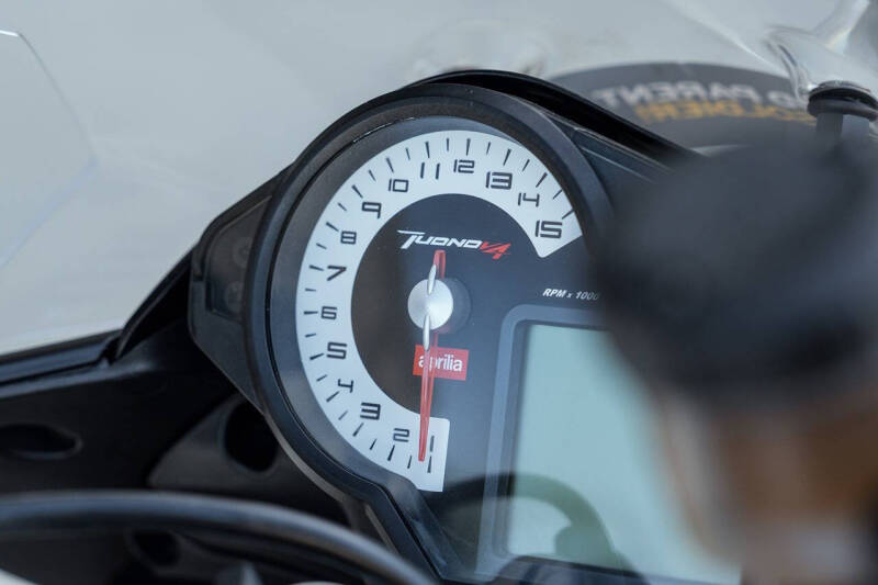 2015 Aprilia Tuono V4