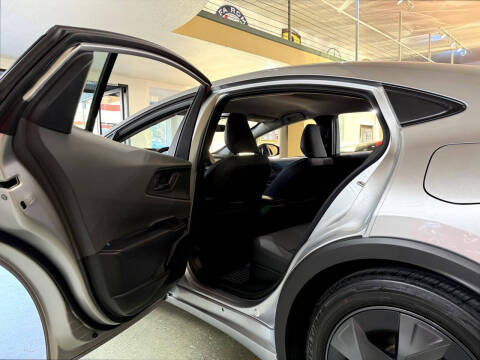 2024 Toyota Prius LE