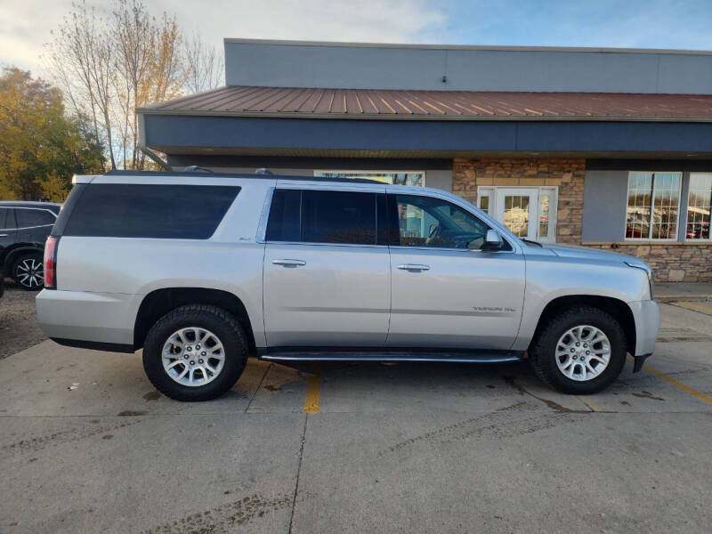 2017 GMC Yukon XL SLT