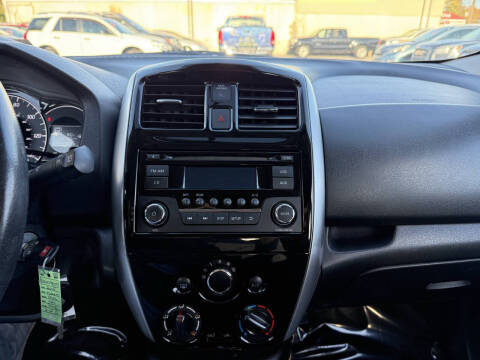 2015 Nissan Versa Note SV