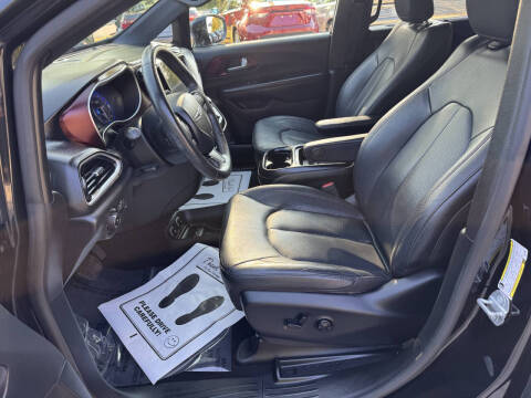 2020 Chrysler Pacifica Touring L 35th Anniversary