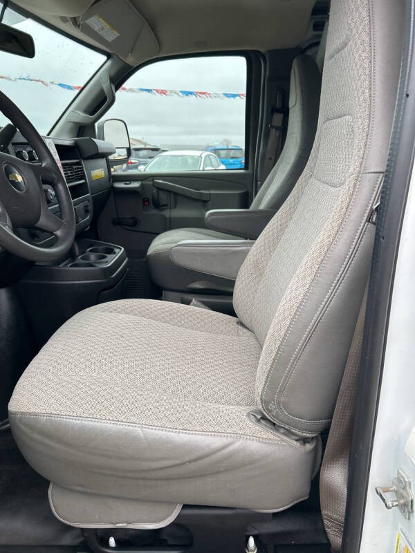 2018 Chevrolet Express 2500