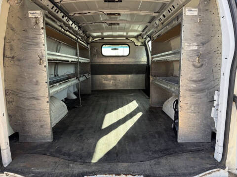 2016 GMC Savana 2500