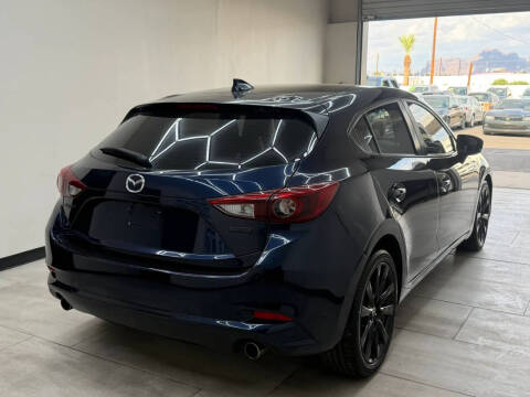 2017 Mazda MAZDA3 Grand Touring