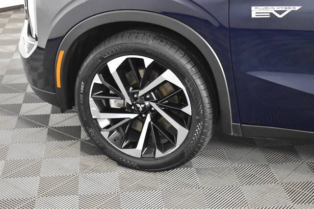 2023 Mitsubishi Outlander PHEV SE