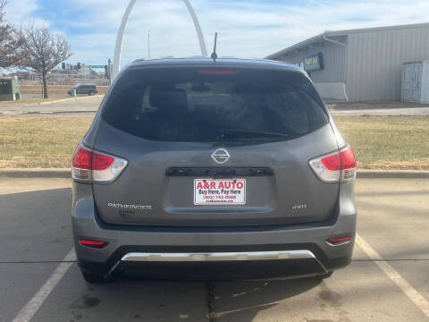 2015 Nissan Pathfinder SL