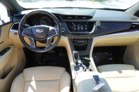 2019 Cadillac XT5 Premium Luxury