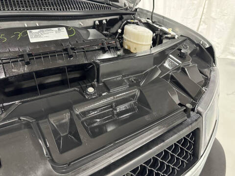 2025 Chevrolet Express LT 3500