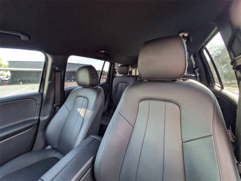 2023 Mercedes-Benz GLB GLB 250