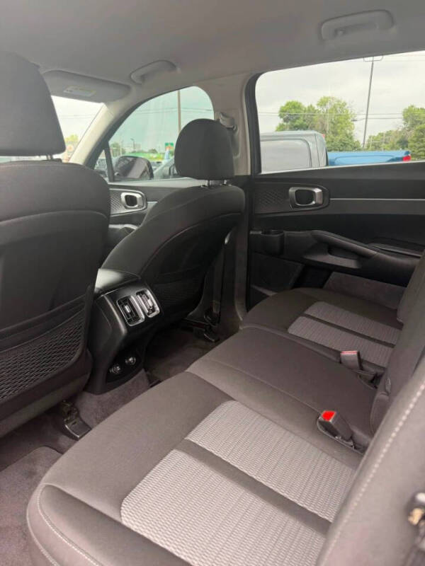 2023 Kia Sorento LX
