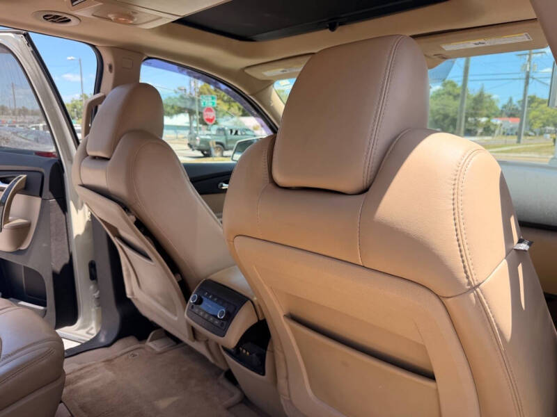 2011 GMC Acadia Denali