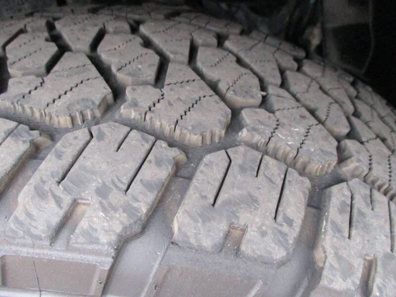 2023 Nissan Titan SV