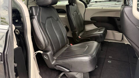 2018 Chrysler Pacifica Touring L