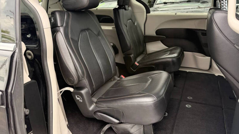2018 Chrysler Pacifica Touring L
