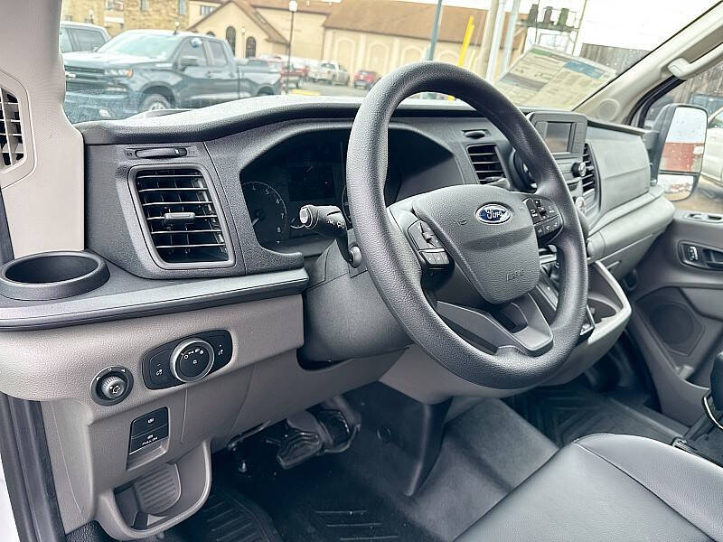 2025 Ford Transit 250