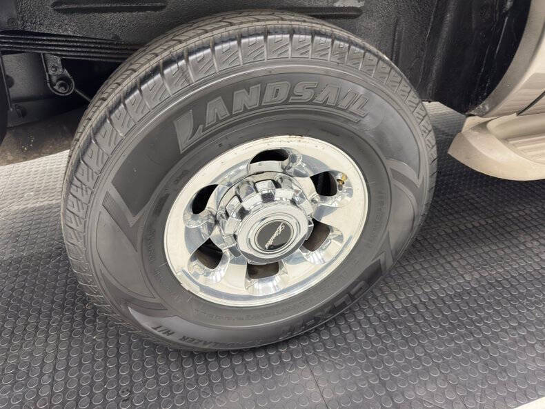2004 Ford Excursion Limited