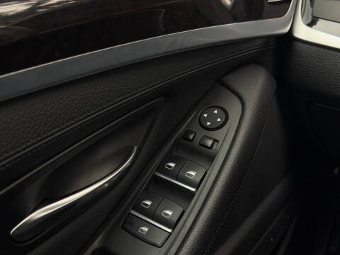 2013 BMW 5 Series 528i xDrive