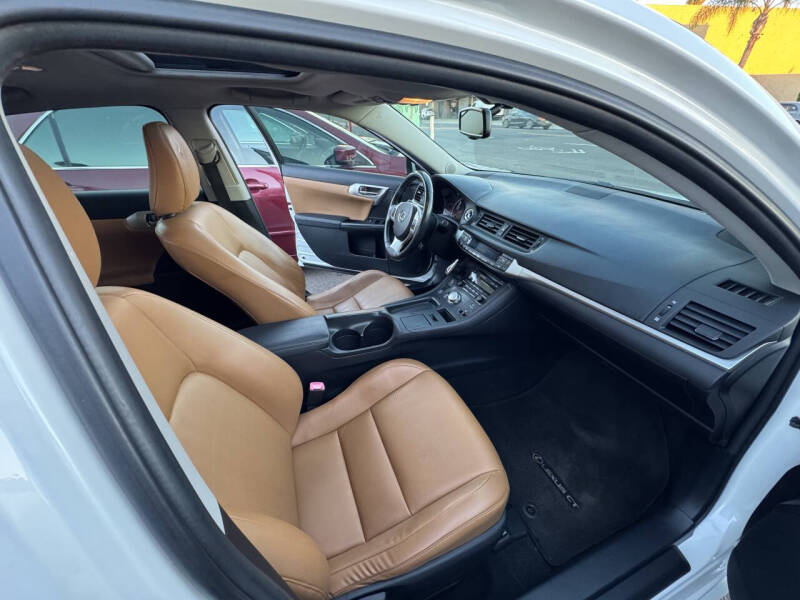 2011 Lexus CT 200h Premium