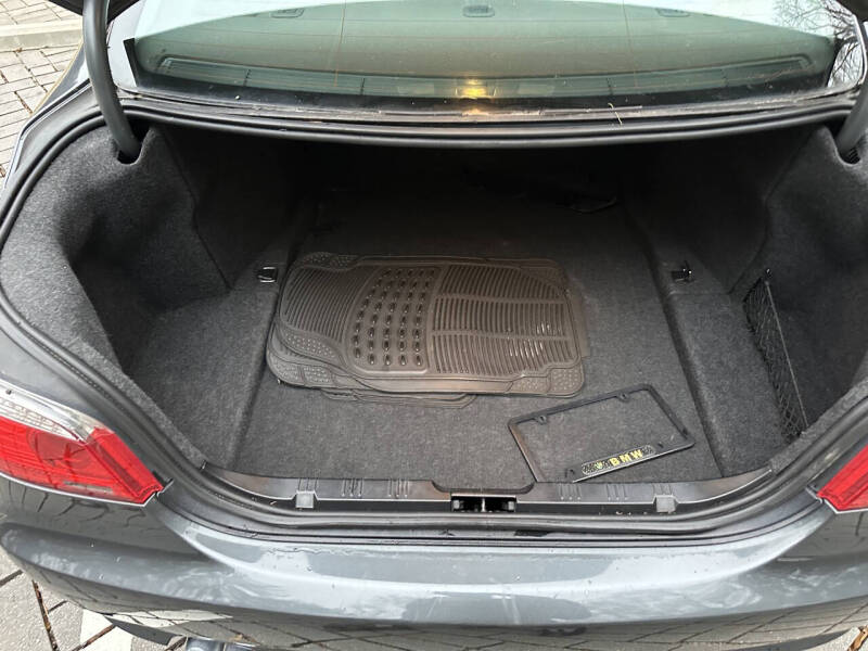 2009 BMW 5 Series 528i xDrive