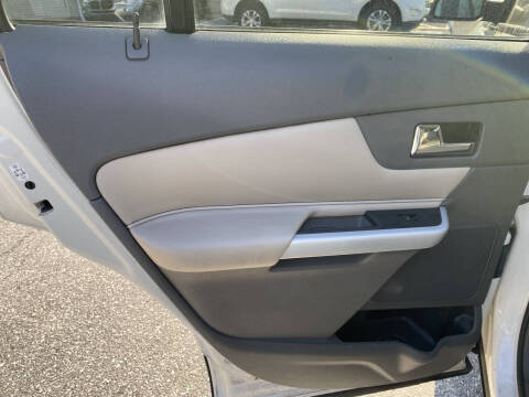 2013 Ford Edge SE